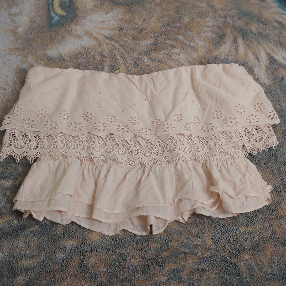 AEO Strapless Lace Peplum Top